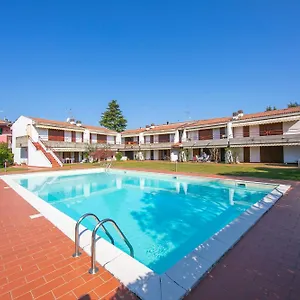  Apartment Cinzia Front Beach - Happy